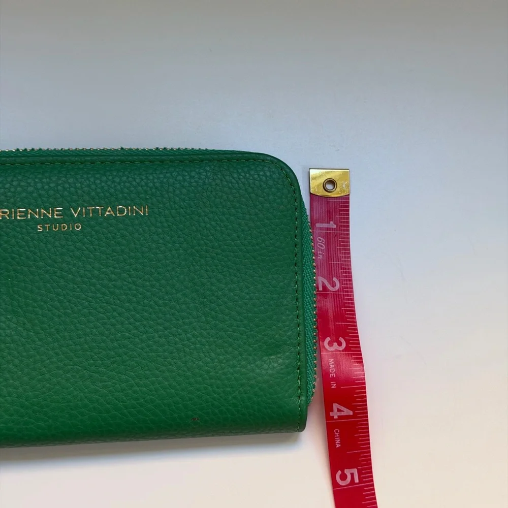 Adrienne Vittadini stylish wristlet